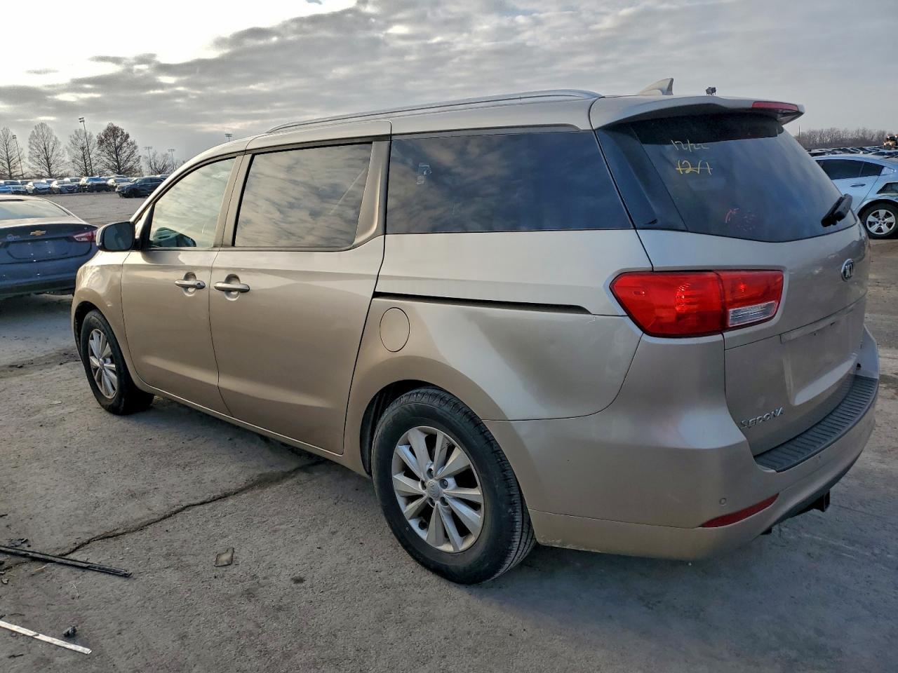 2016 KIA SEDONA
