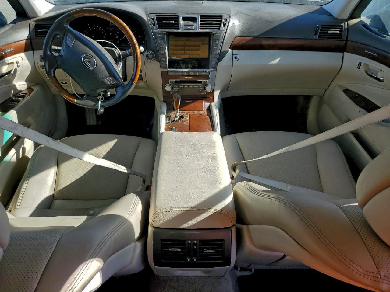 2011 LEXUS LS 460