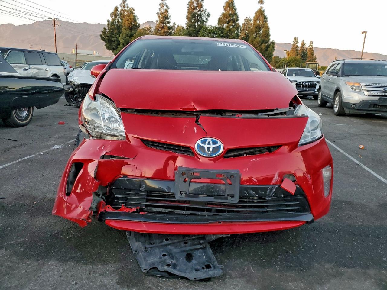 2015 TOYOTA PRIUS