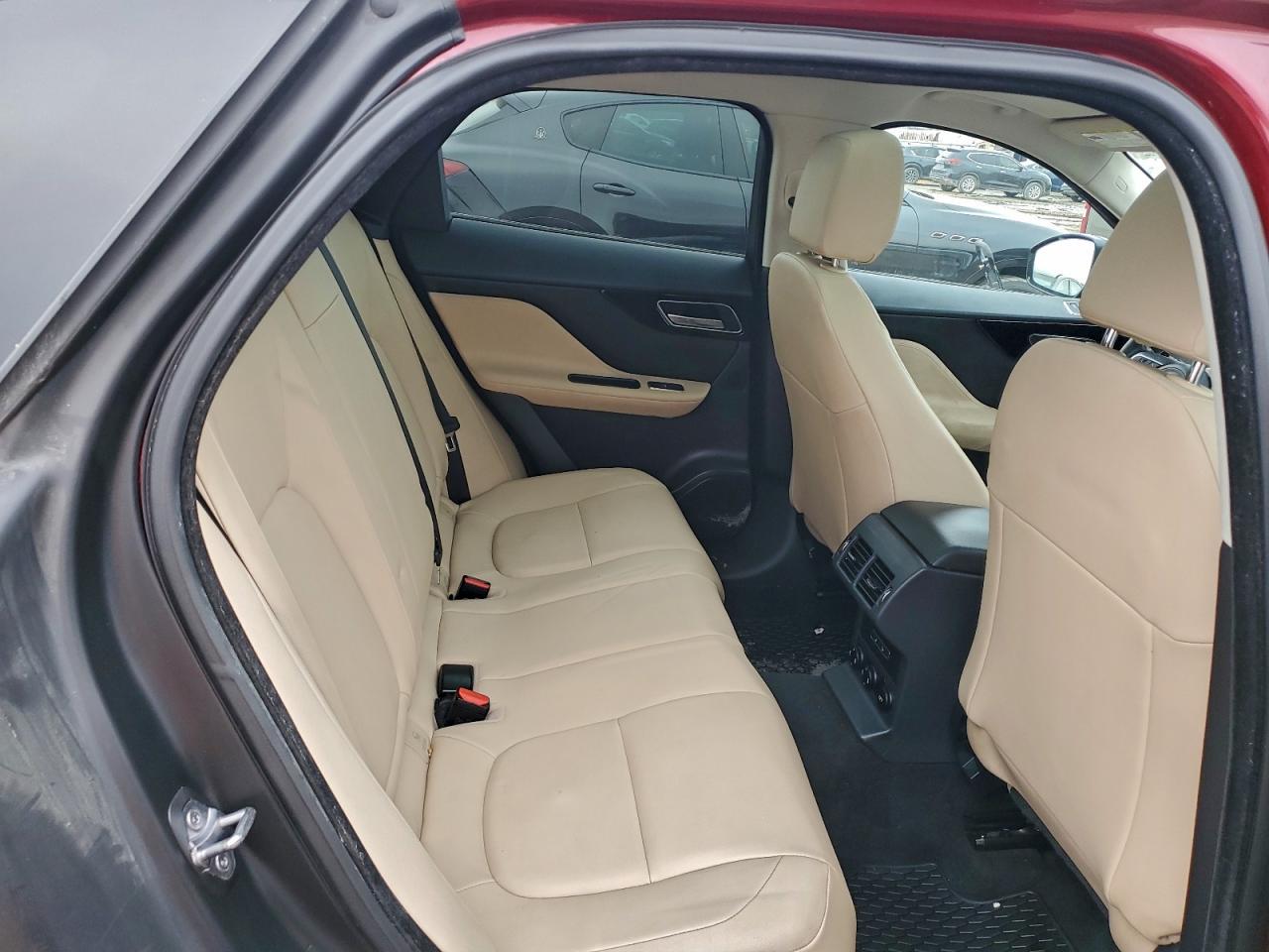 2017 JAGUAR F-Pace
