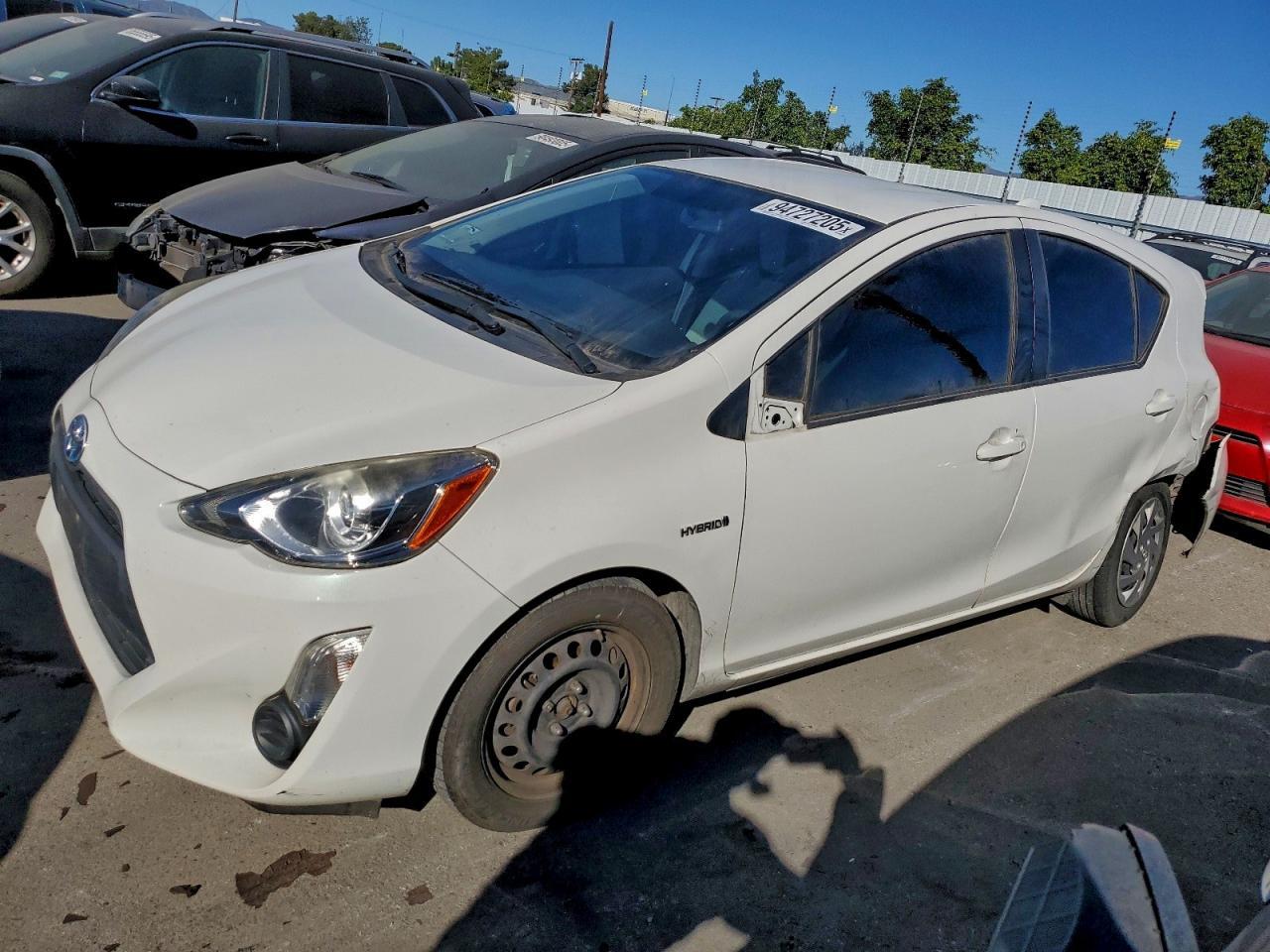 2015 TOYOTA Prius c