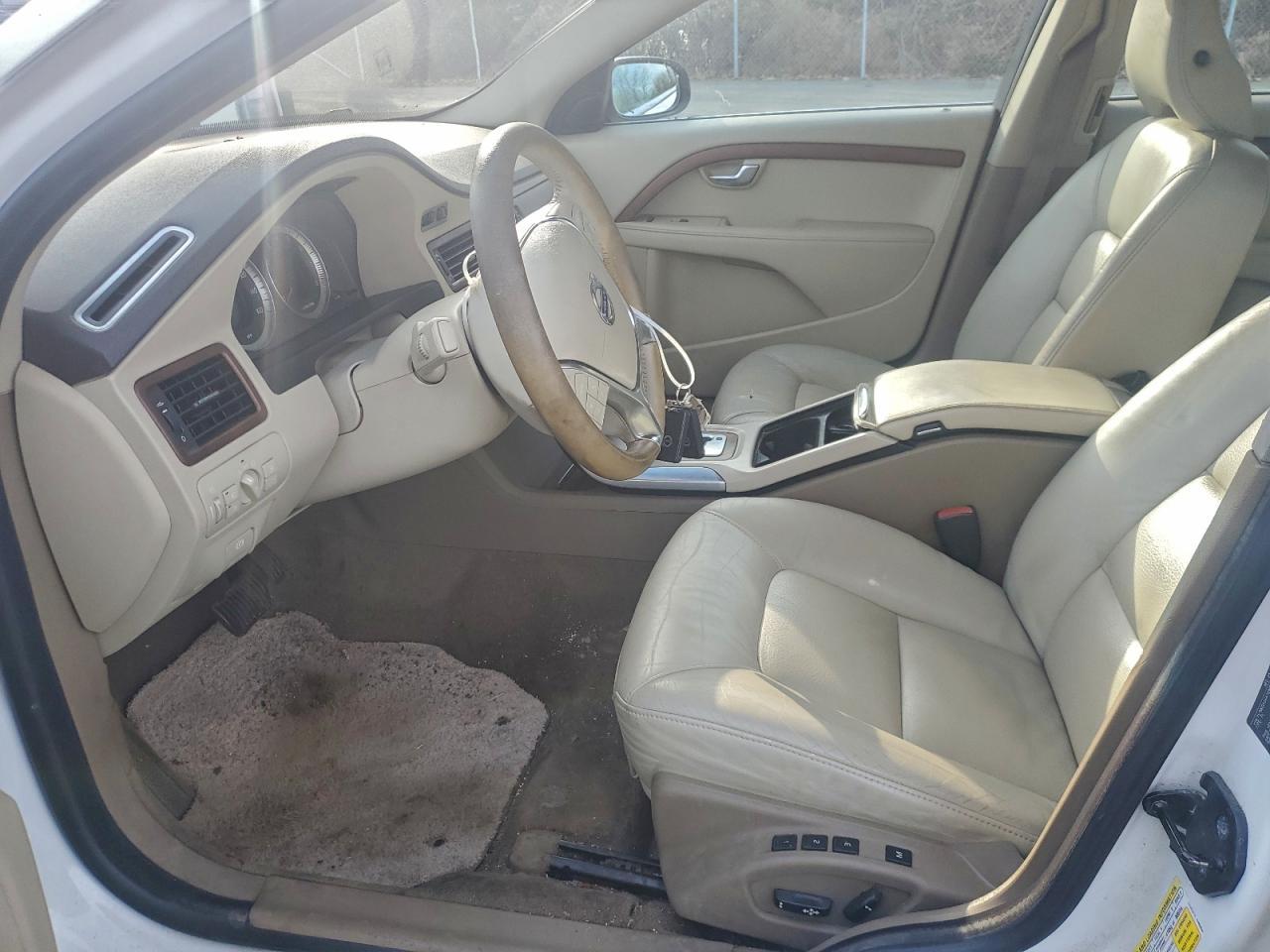 2010 VOLVO S80
