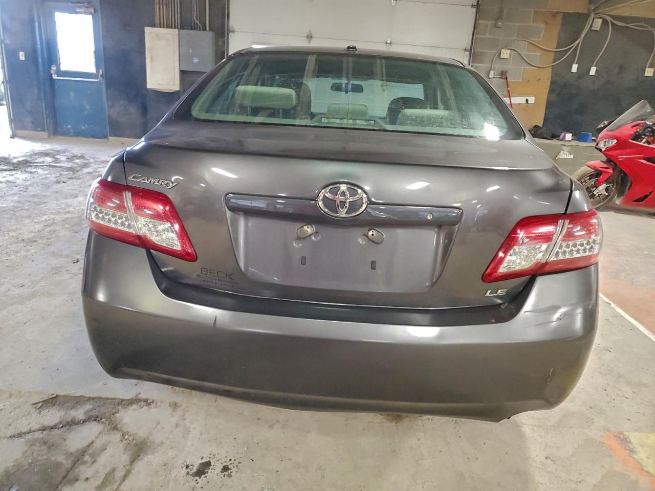 2011 TOYOTA CAMRY