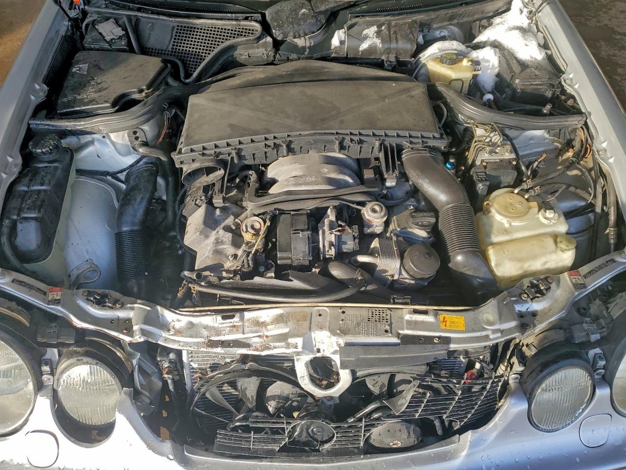 2001 MERCEDES-BENZ E-Class
