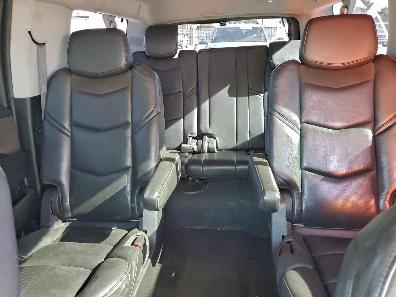 2019 CADILLAC Escalade ESV