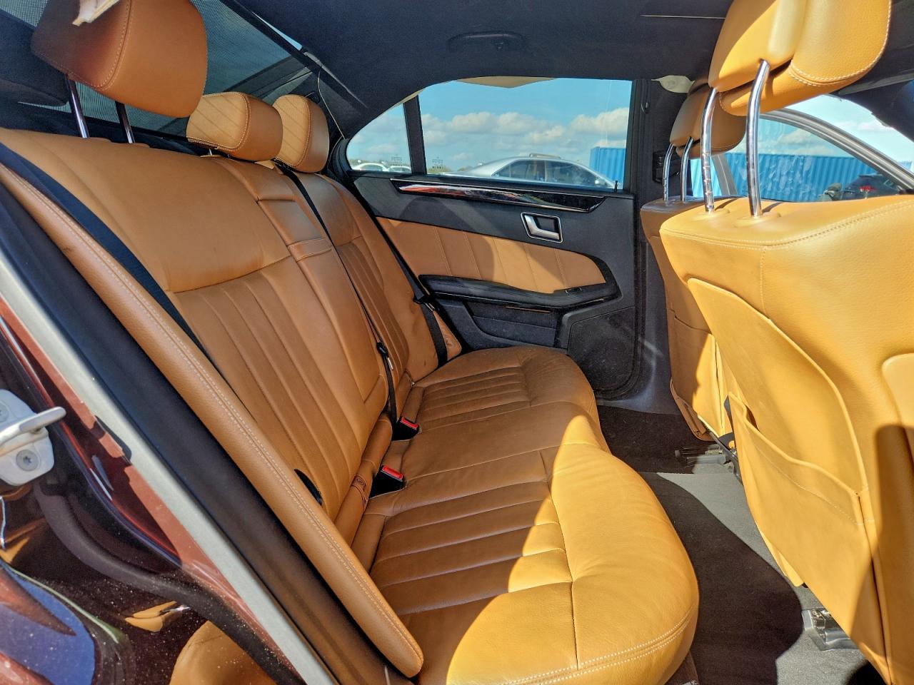 2013 MERCEDES-BENZ E-Class