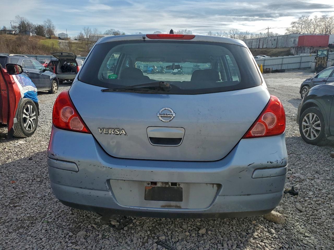 2010 NISSAN VERSA