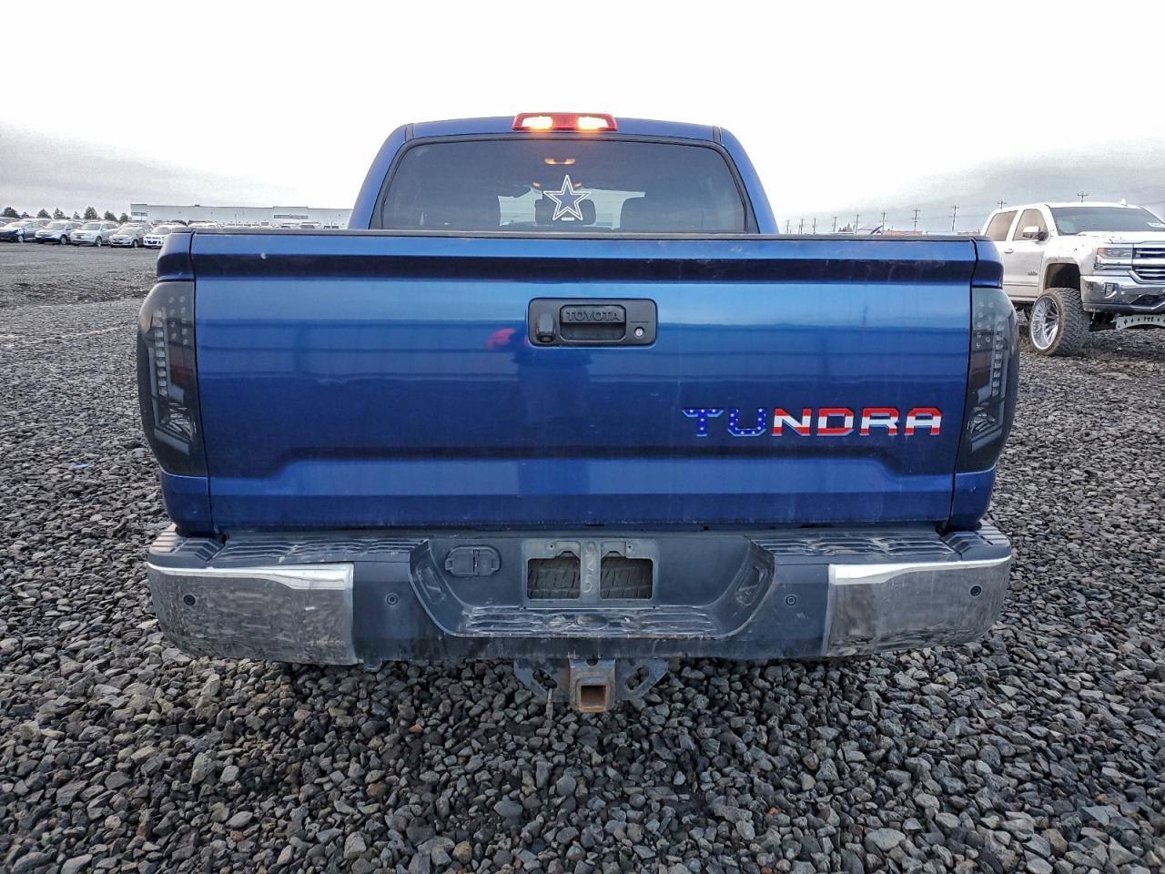 2015 TOYOTA TUNDRA