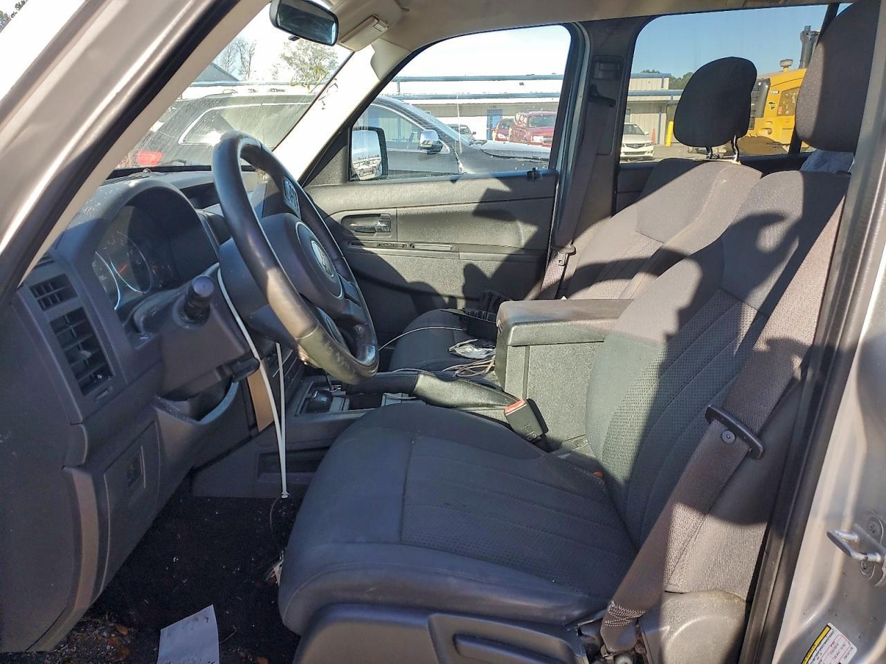 2012 JEEP Liberty