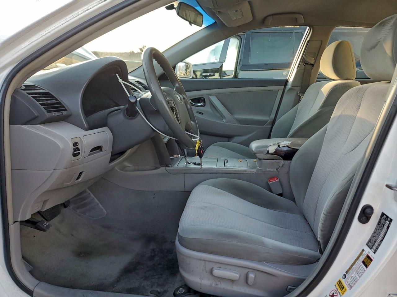 2010 TOYOTA CAMRY