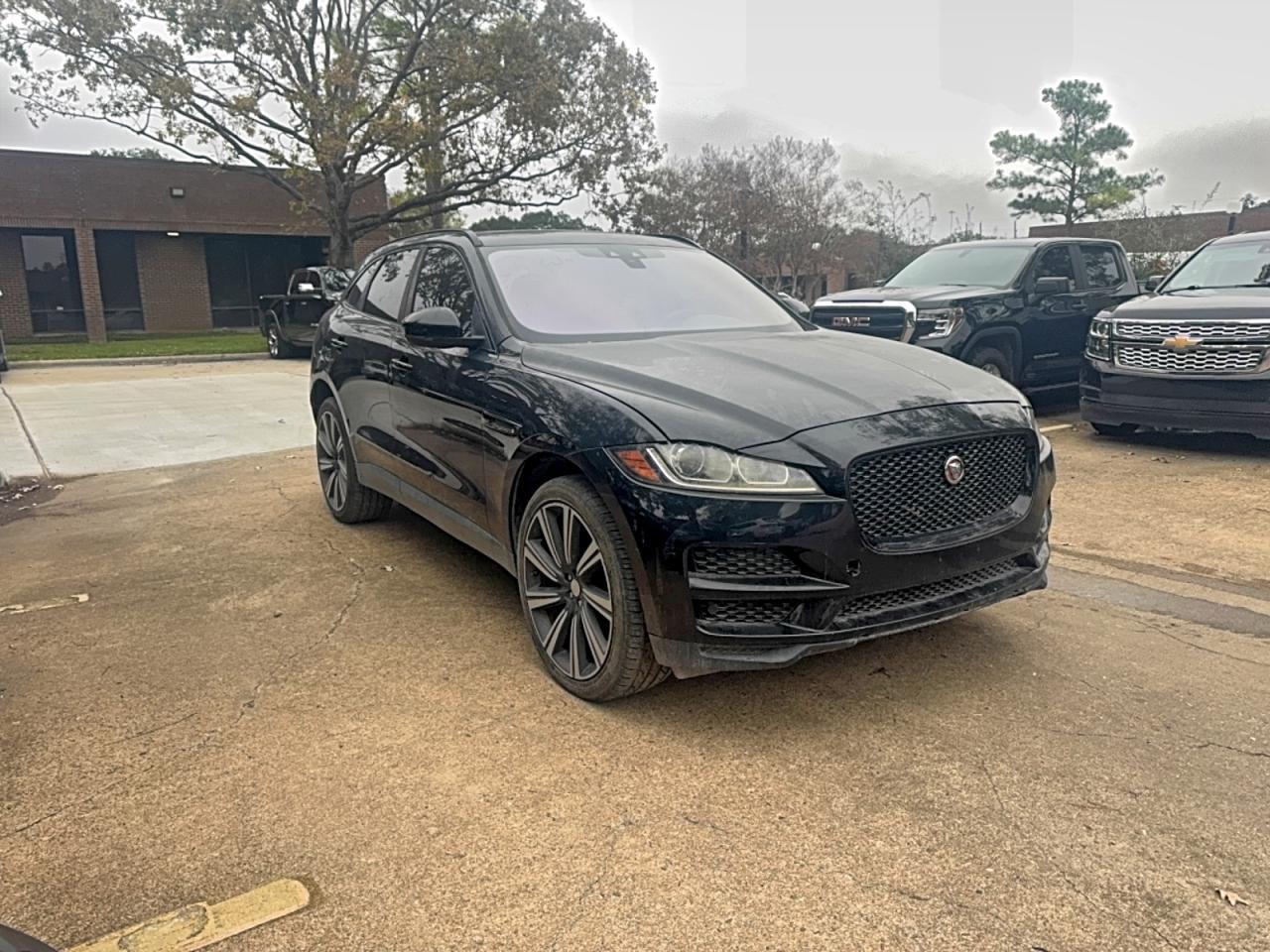 2017 JAGUAR F-Pace