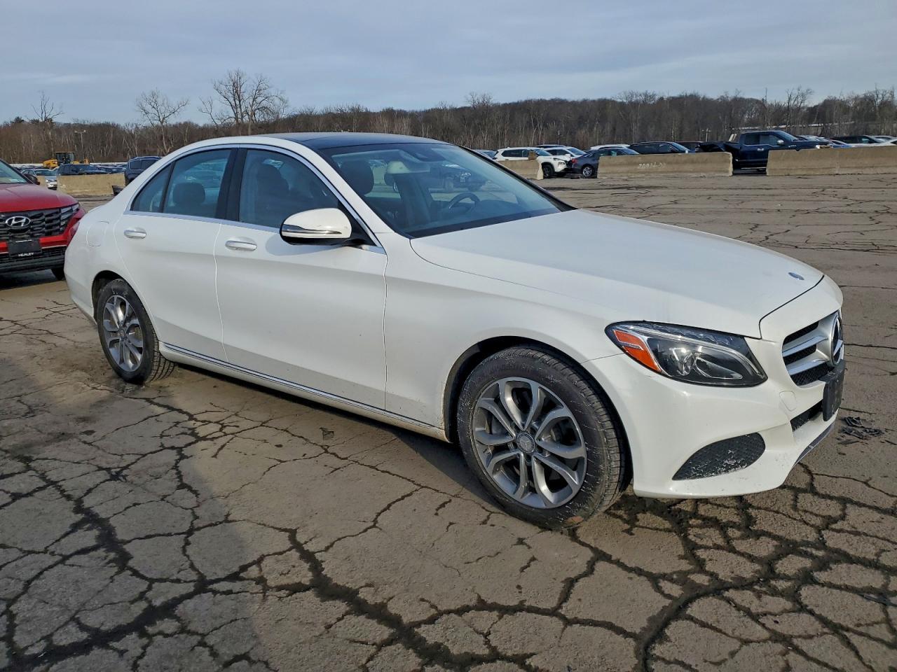 2016 MERCEDES-BENZ C-CLASS