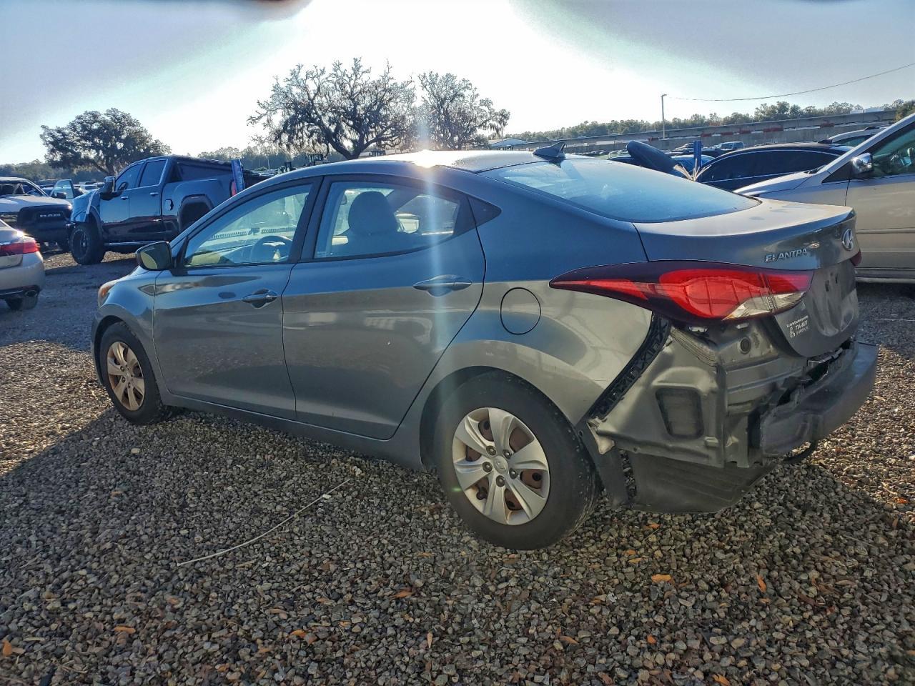 2016 HYUNDAI ELANTRA
