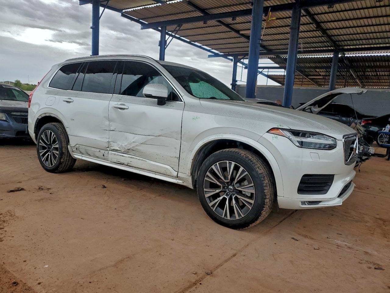 2021 VOLVO XC90