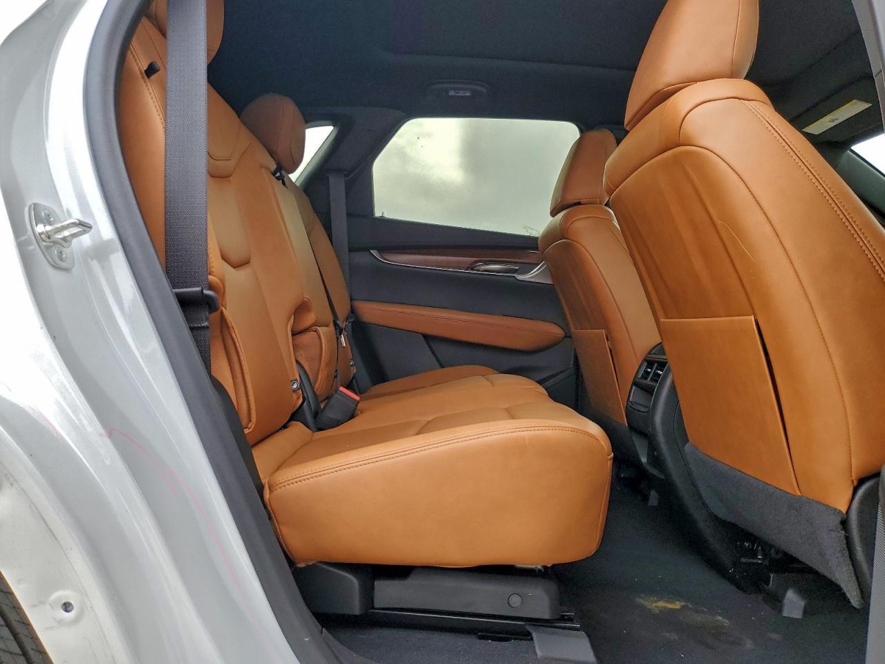 2024 CADILLAC XT5
