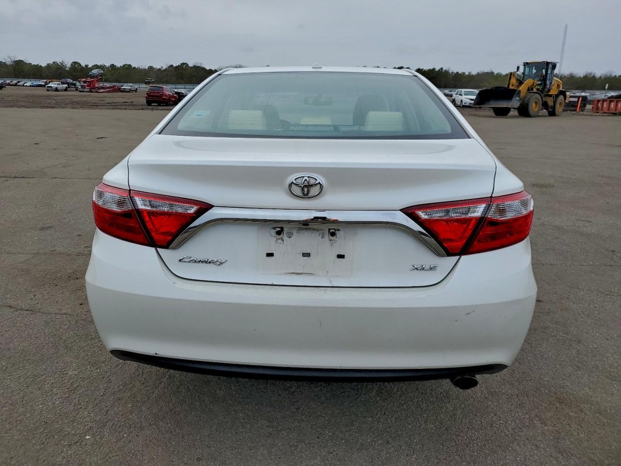 2015 TOYOTA CAMRY