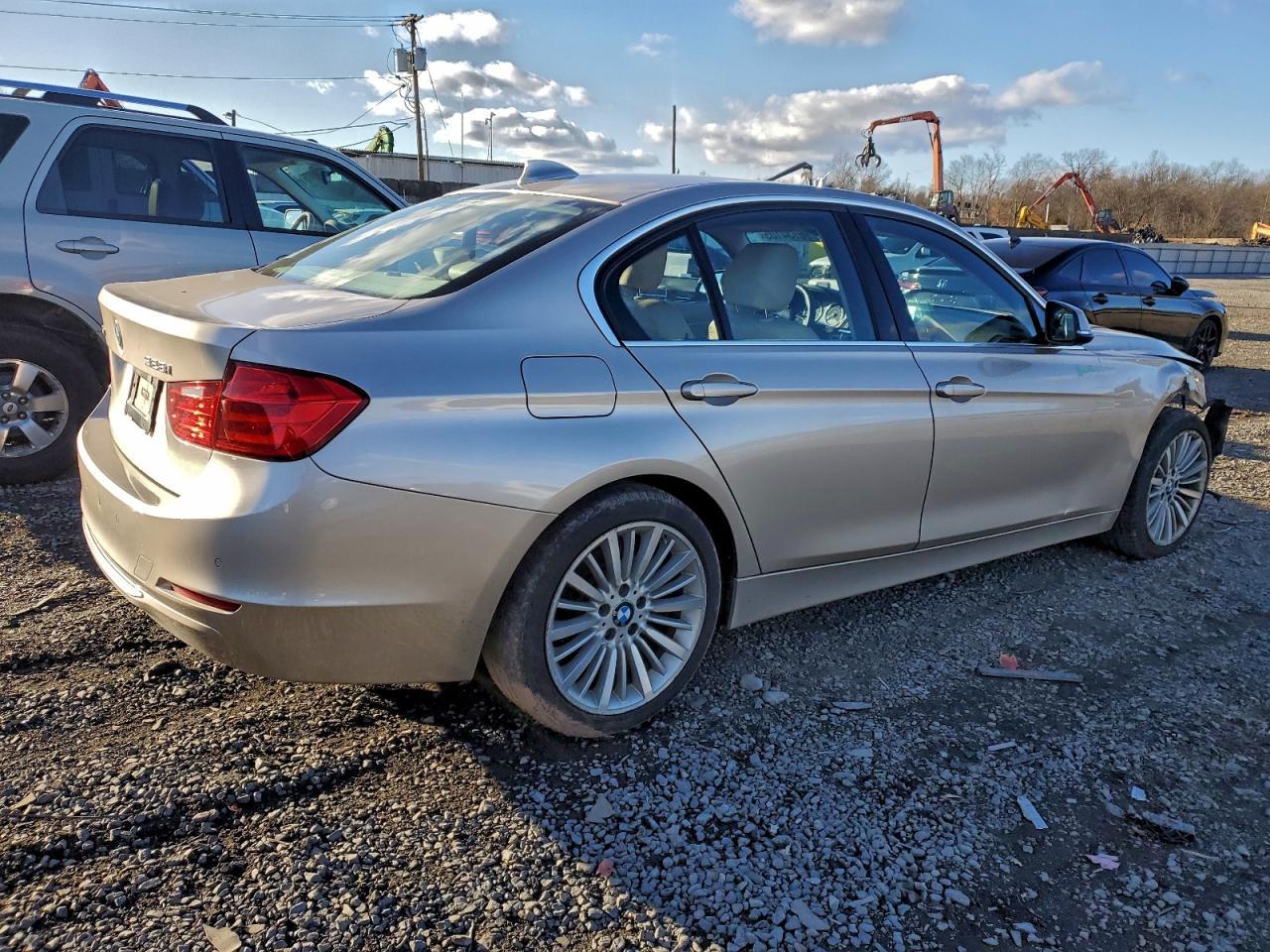 2013 BMW 3 SERIES