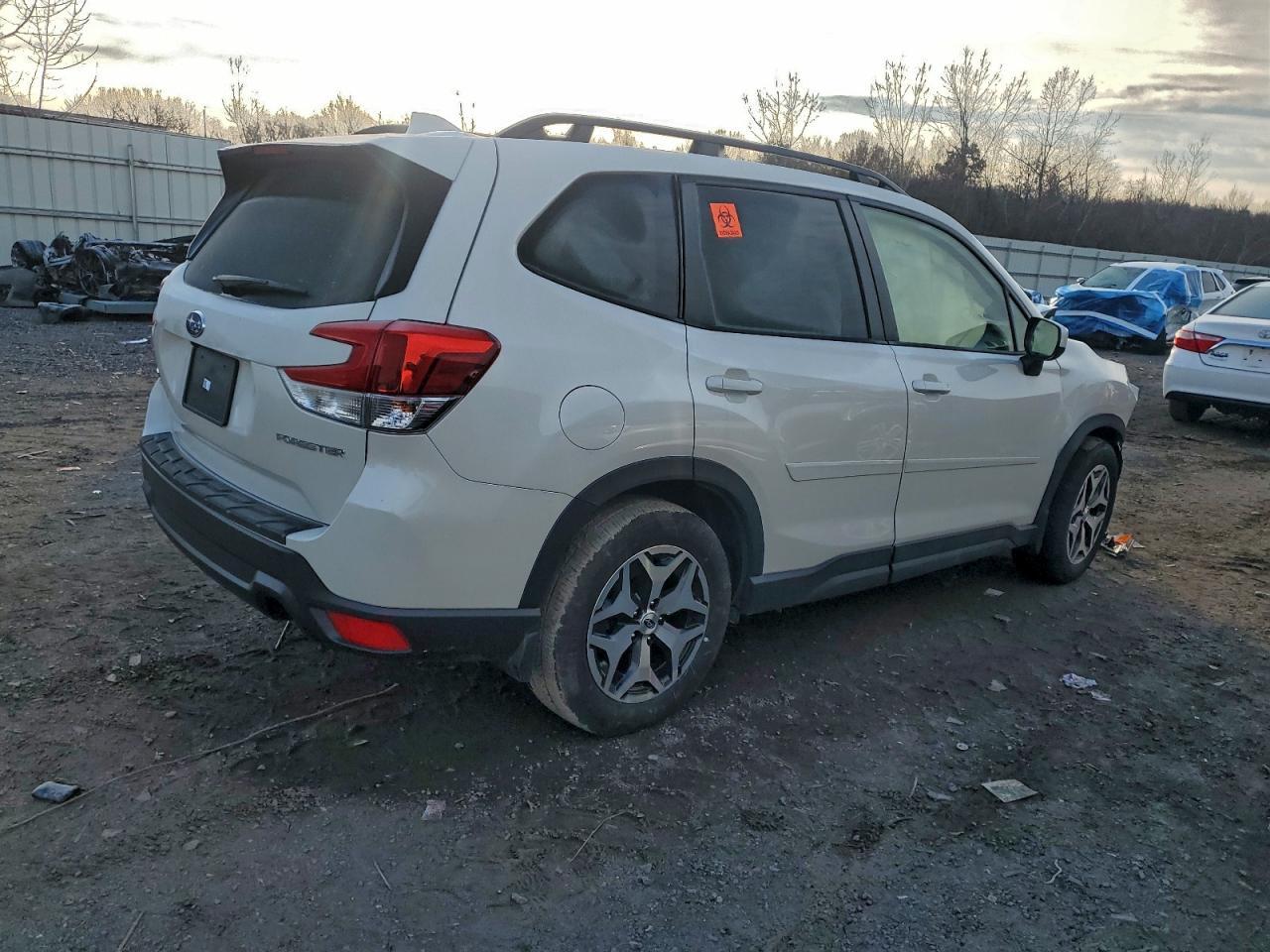 2023 SUBARU FORESTER