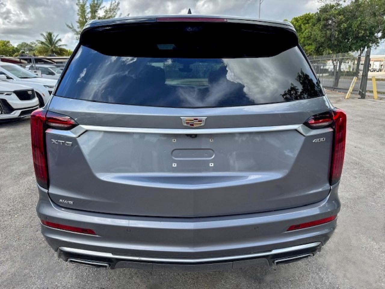 2020 CADILLAC XT6