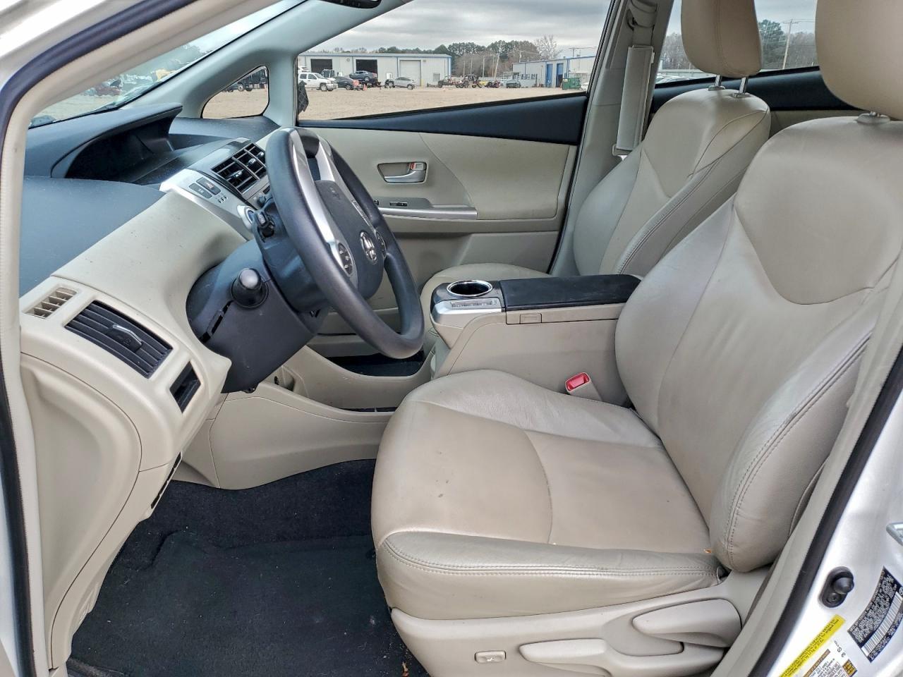 2014 TOYOTA PRIUS V