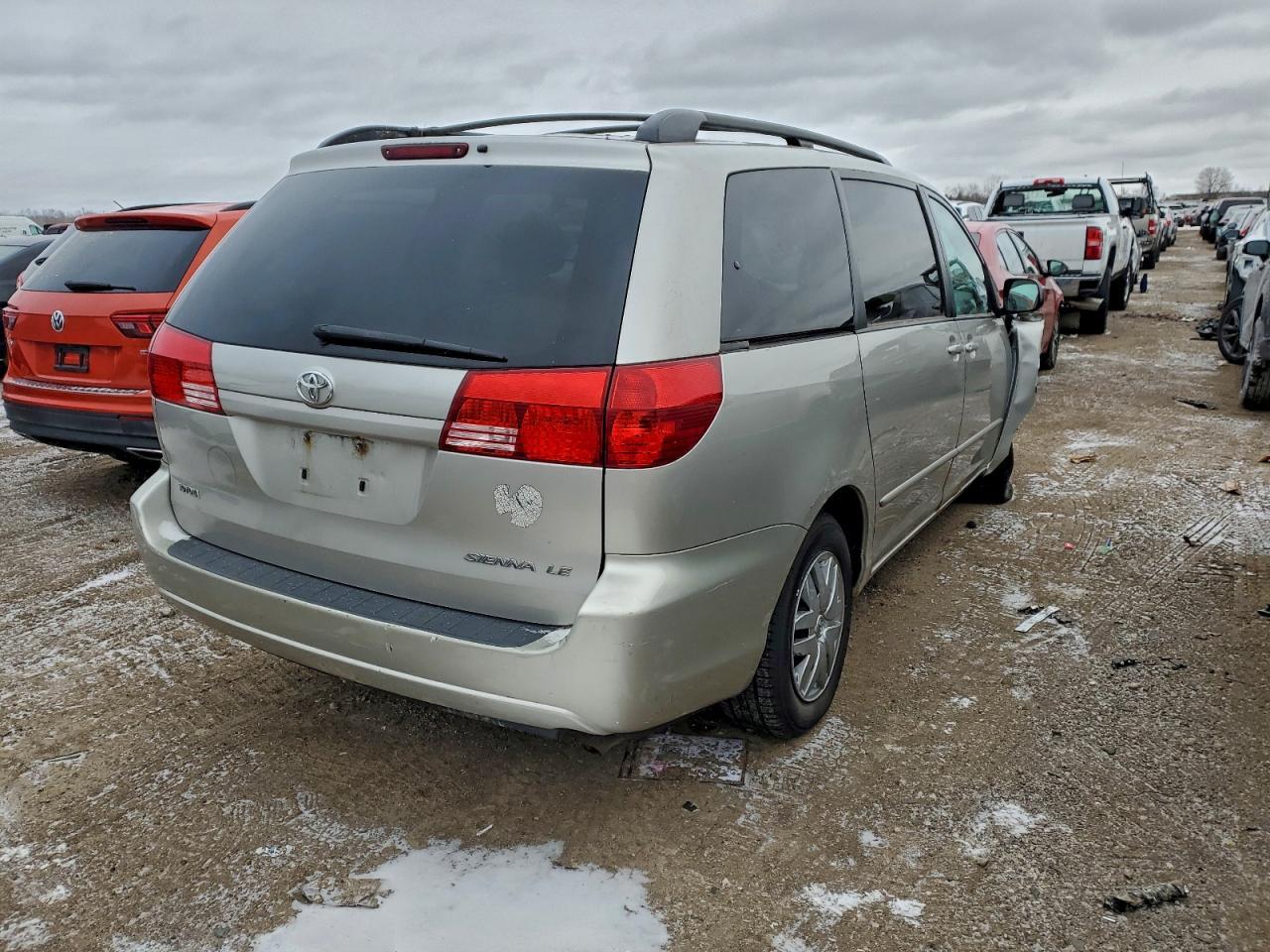 2004 TOYOTA SIENNA