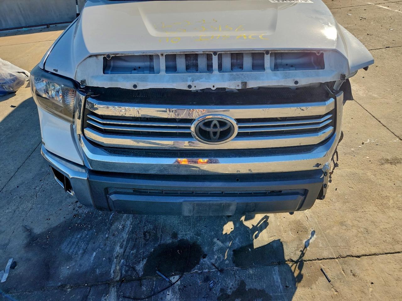 2016 TOYOTA TUNDRA