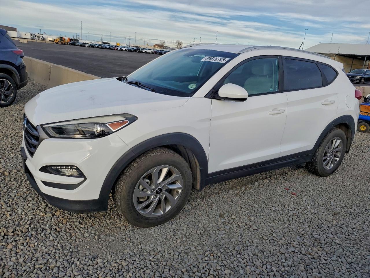 2016 HYUNDAI TUCSON