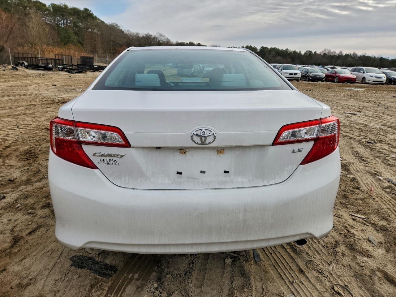 2014 TOYOTA CAMRY