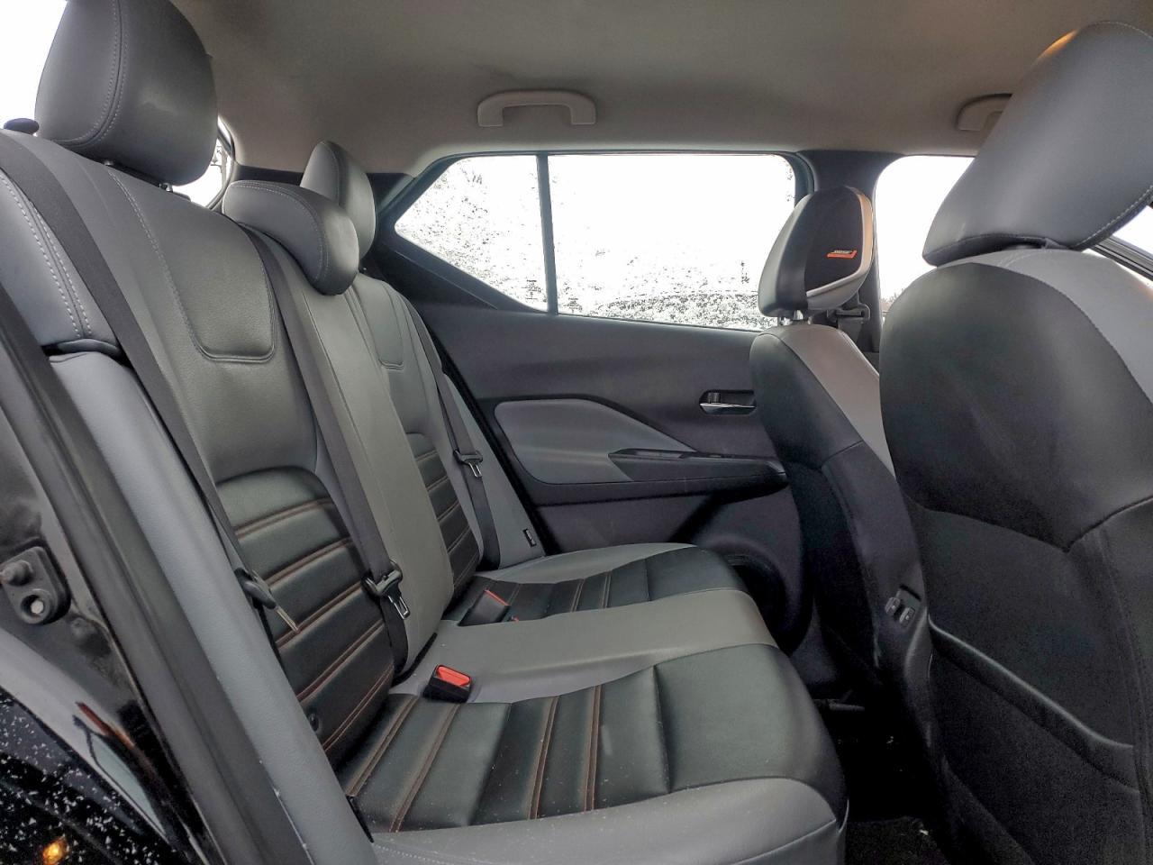 2024 NISSAN KICKS