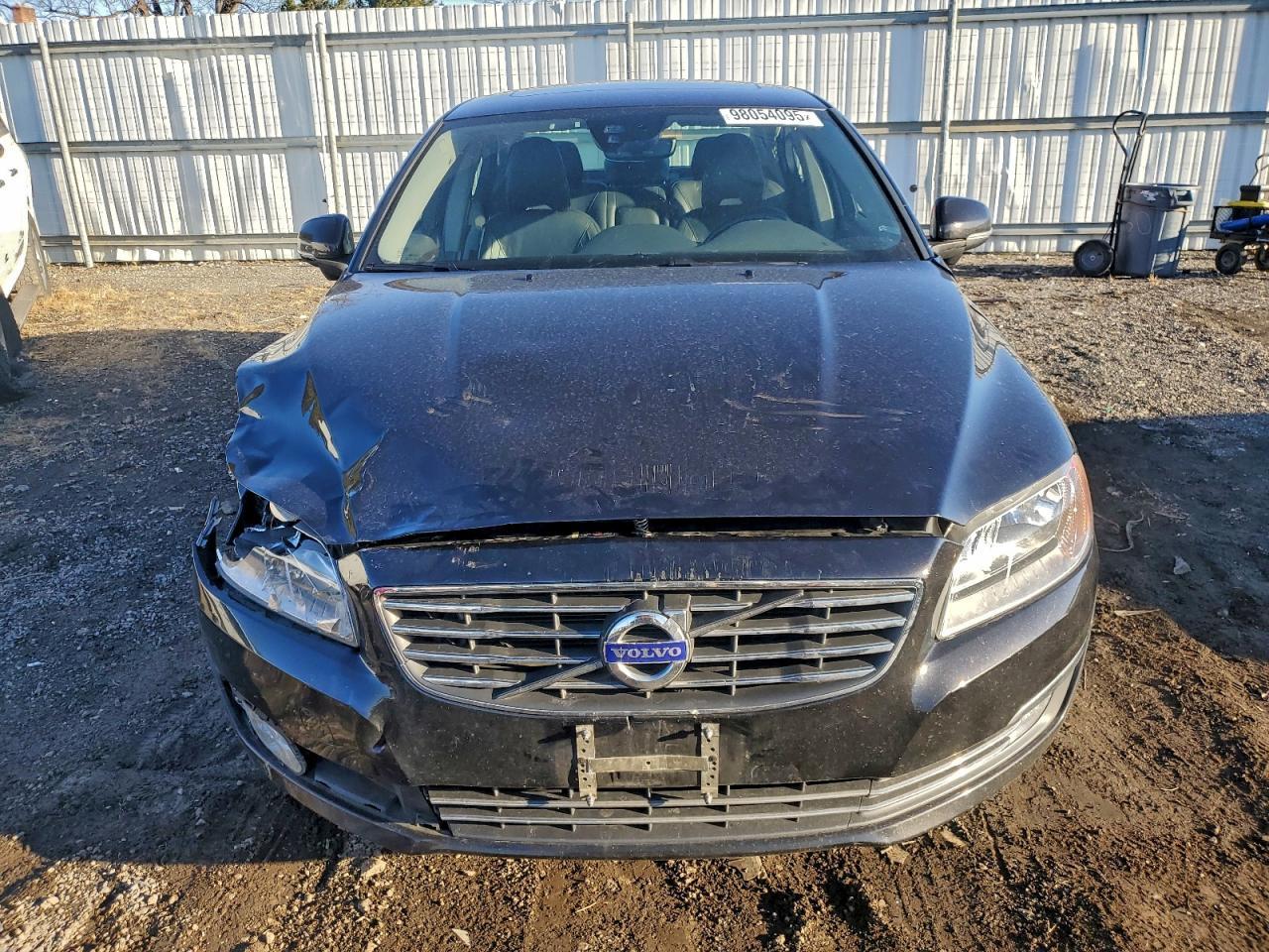 2015 VOLVO S80
