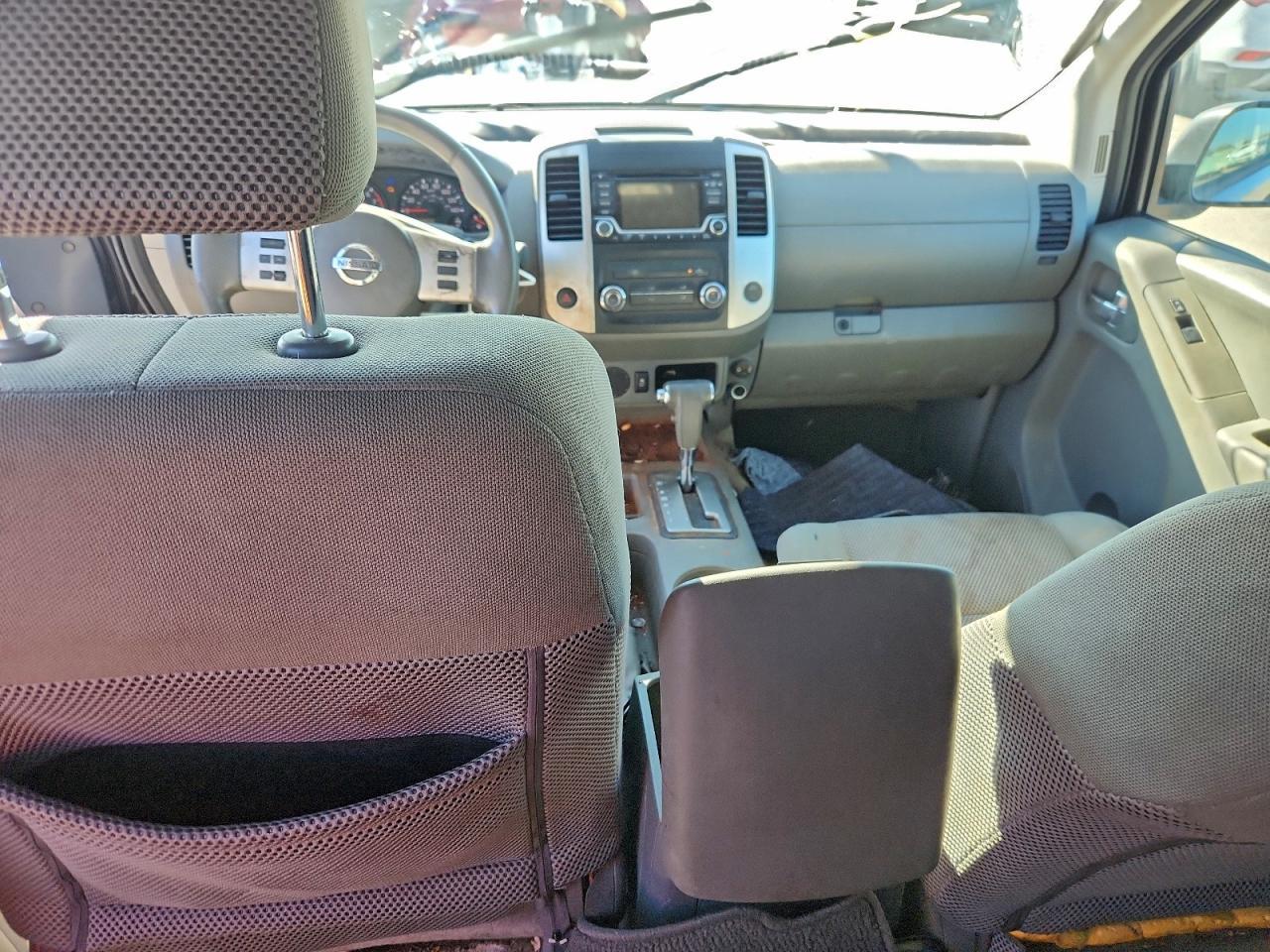 2017 NISSAN Frontier