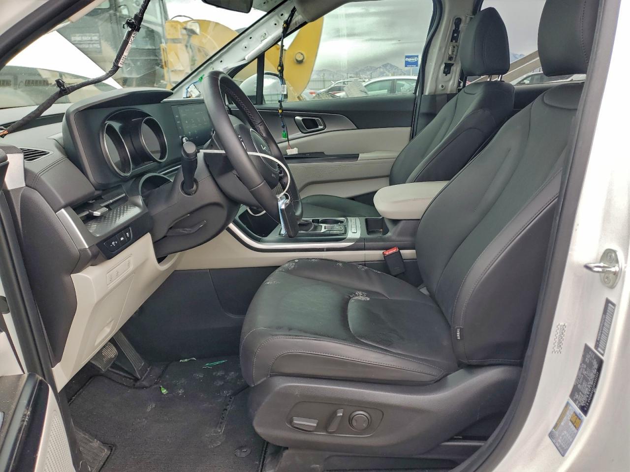 2024 KIA Carnival