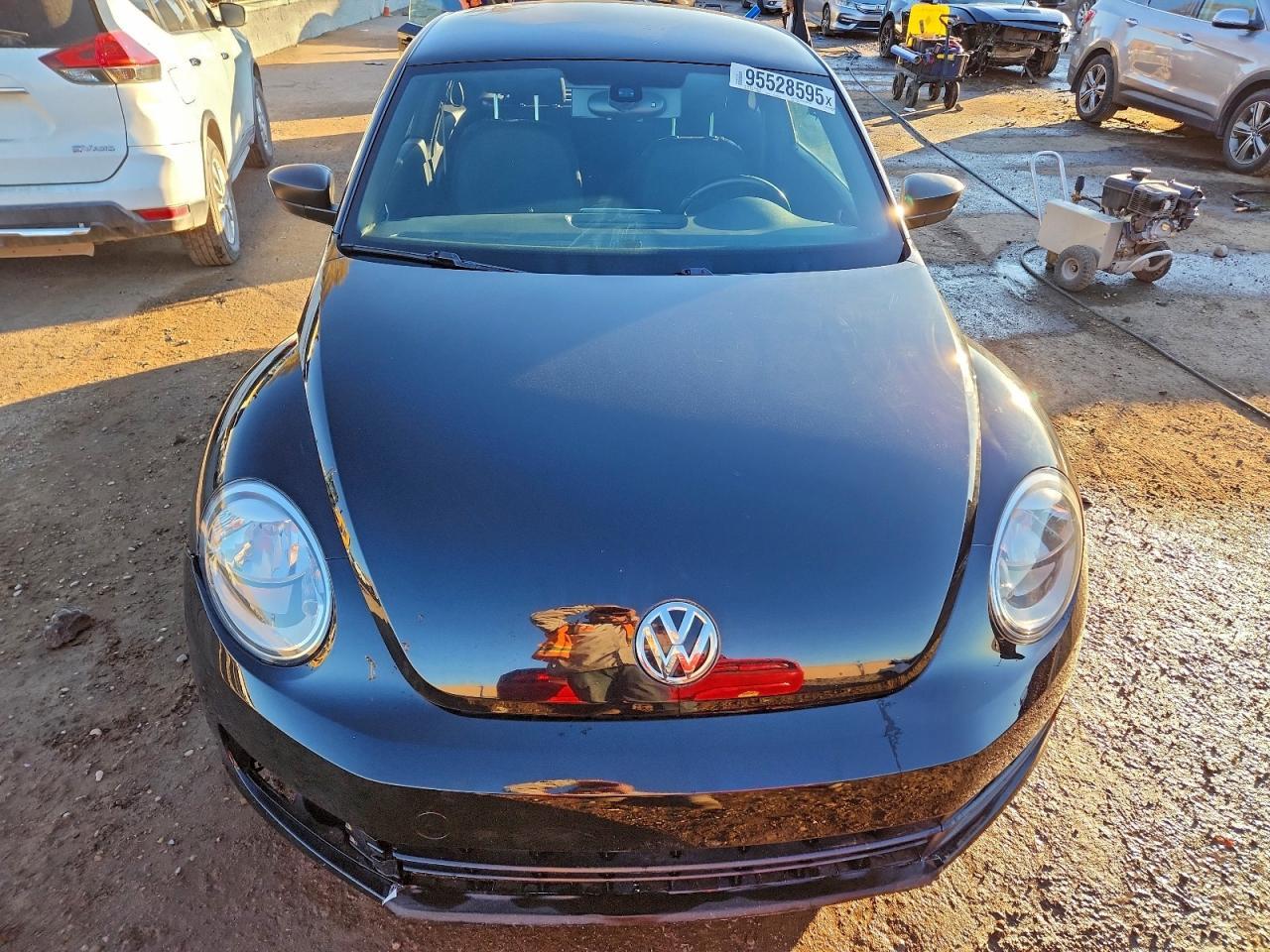 2016 VOLKSWAGEN Beetle