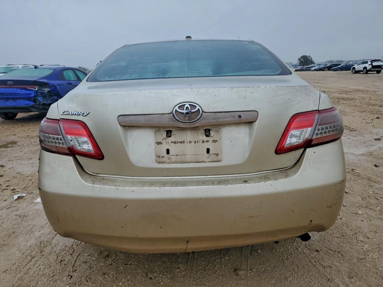 2010 TOYOTA CAMRY