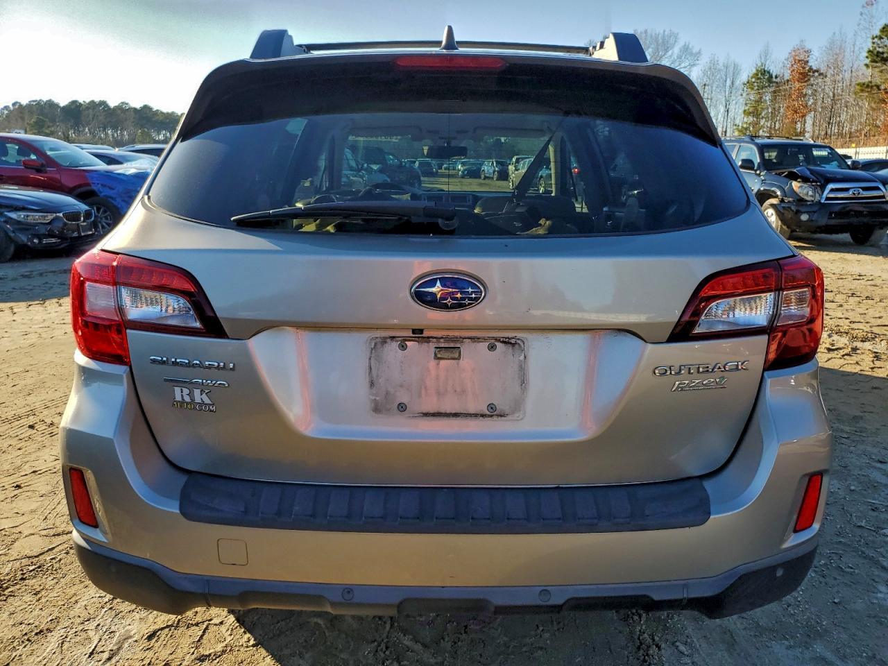 2017 SUBARU Outback
