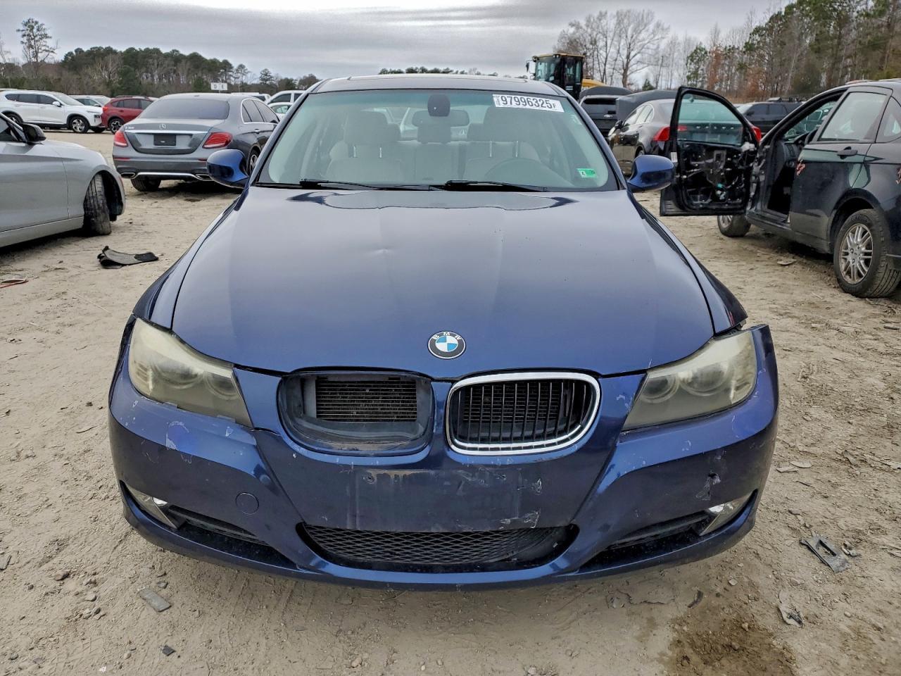 2011 BMW 3 SERIES