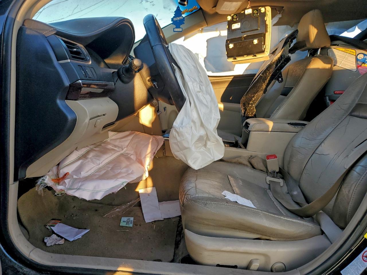 2014 TOYOTA CAMRY