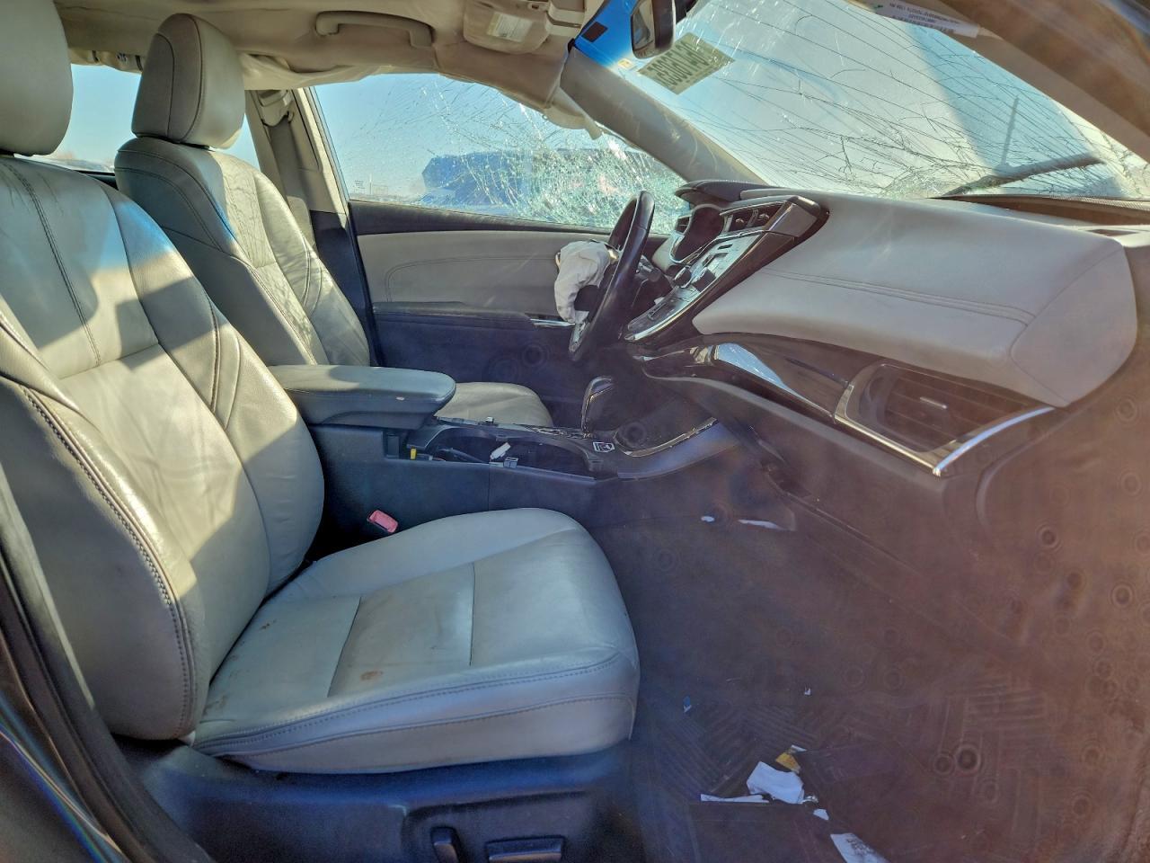 2013 TOYOTA Avalon
