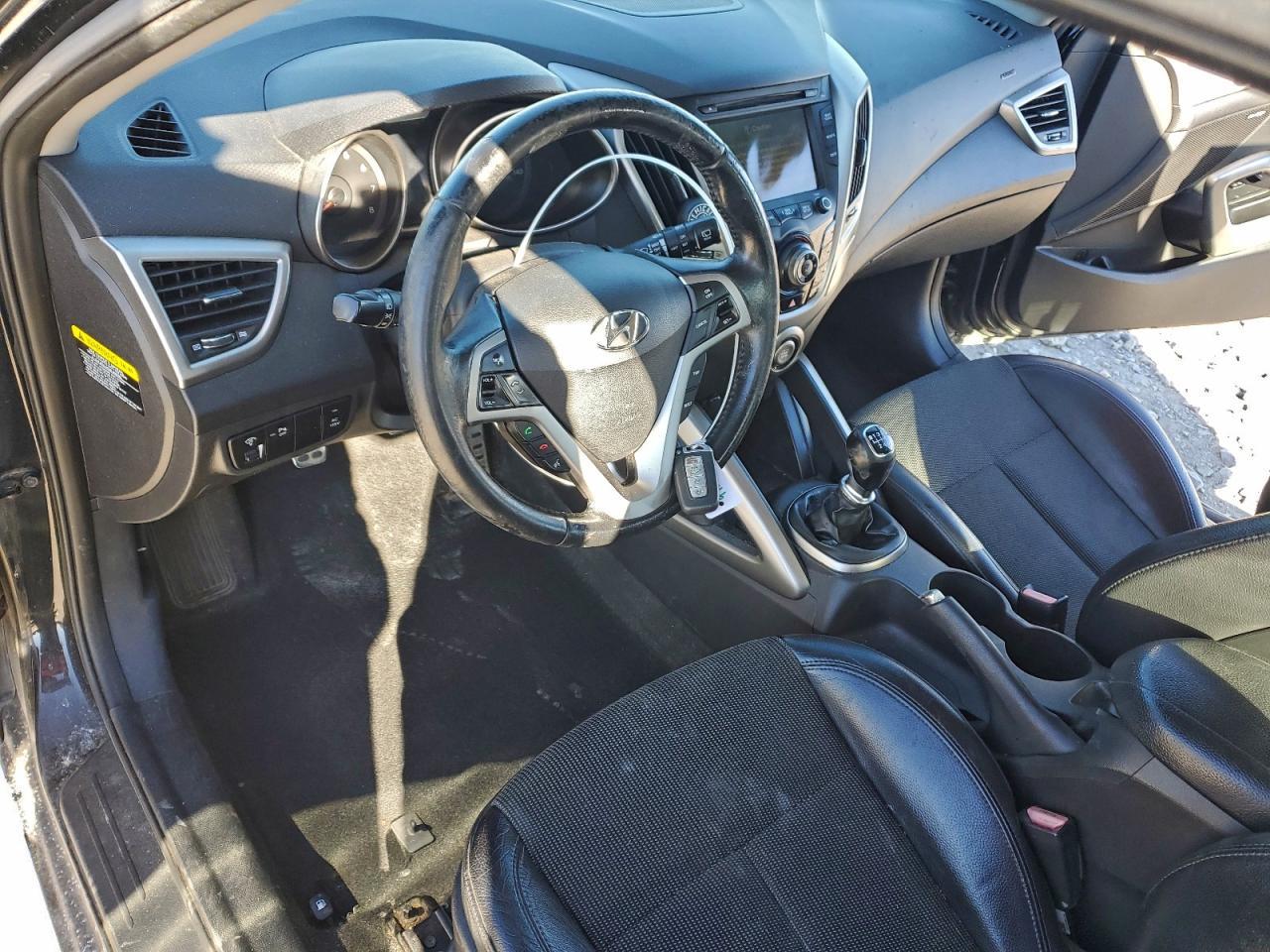 2013 HYUNDAI VELOSTER