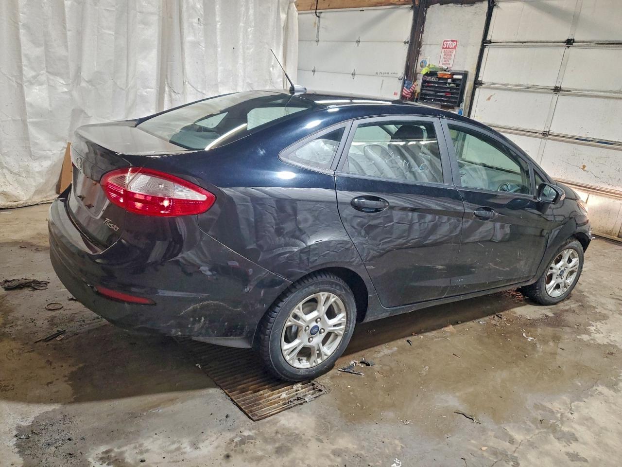 2016 FORD Fiesta