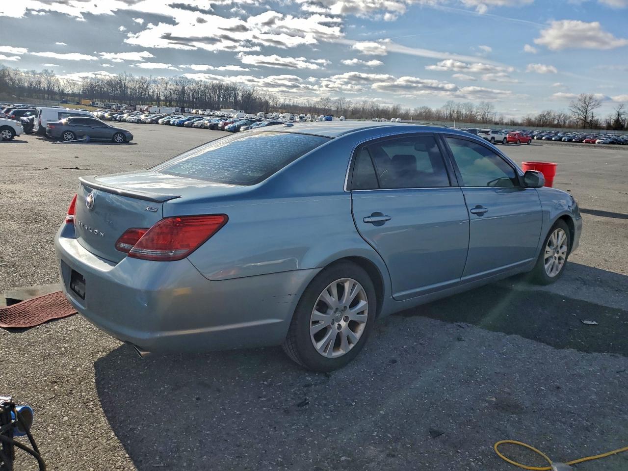 2009 TOYOTA Avalon