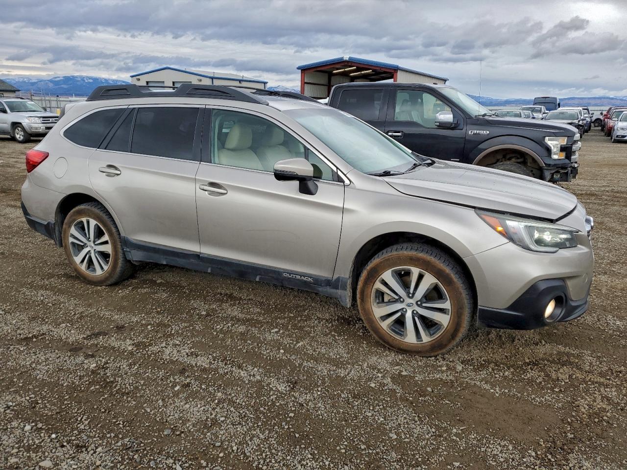 2019 SUBARU Outback
