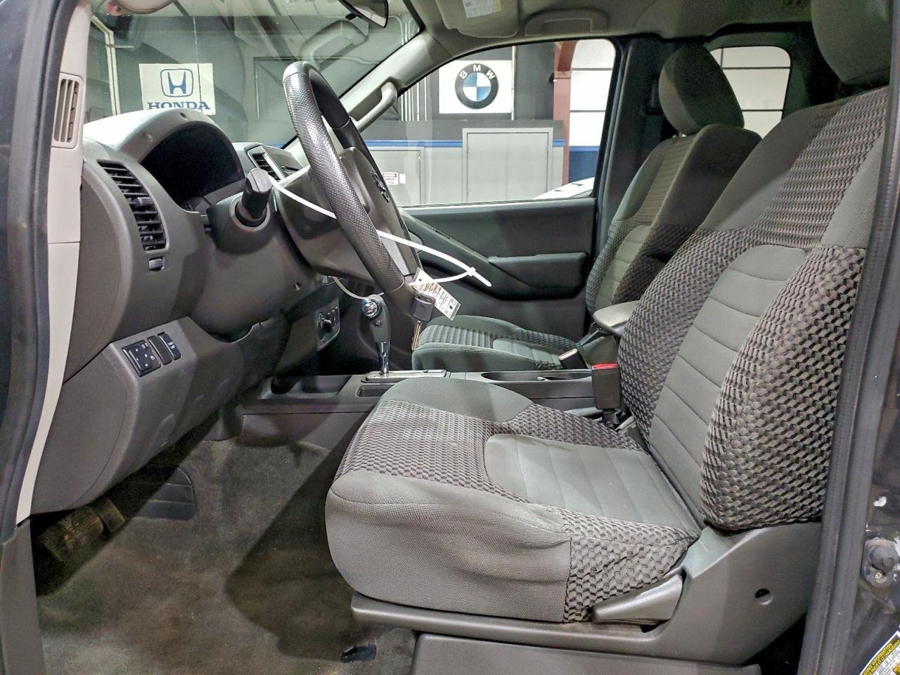 2012 NISSAN Frontier