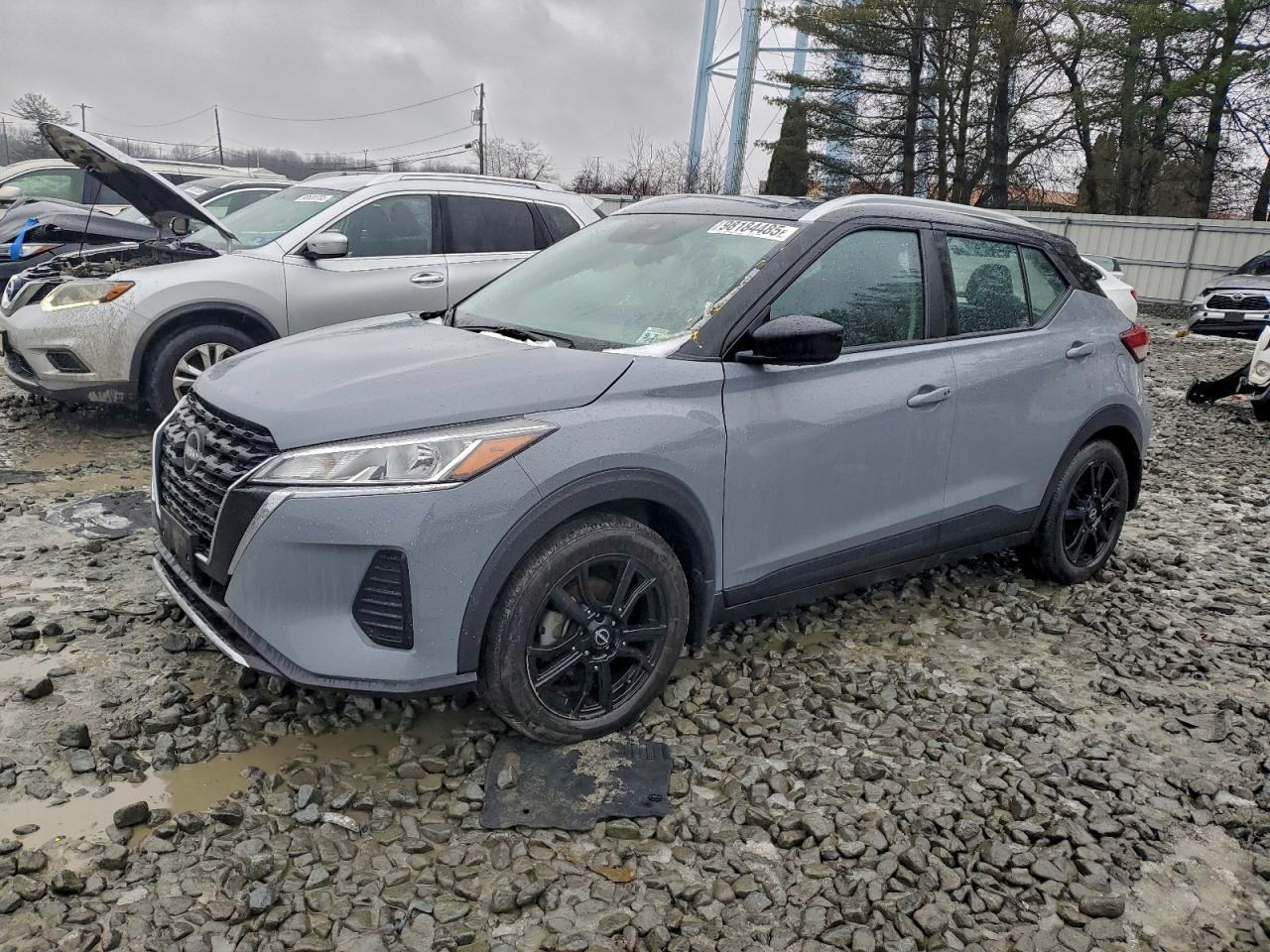 2023 NISSAN KICKS