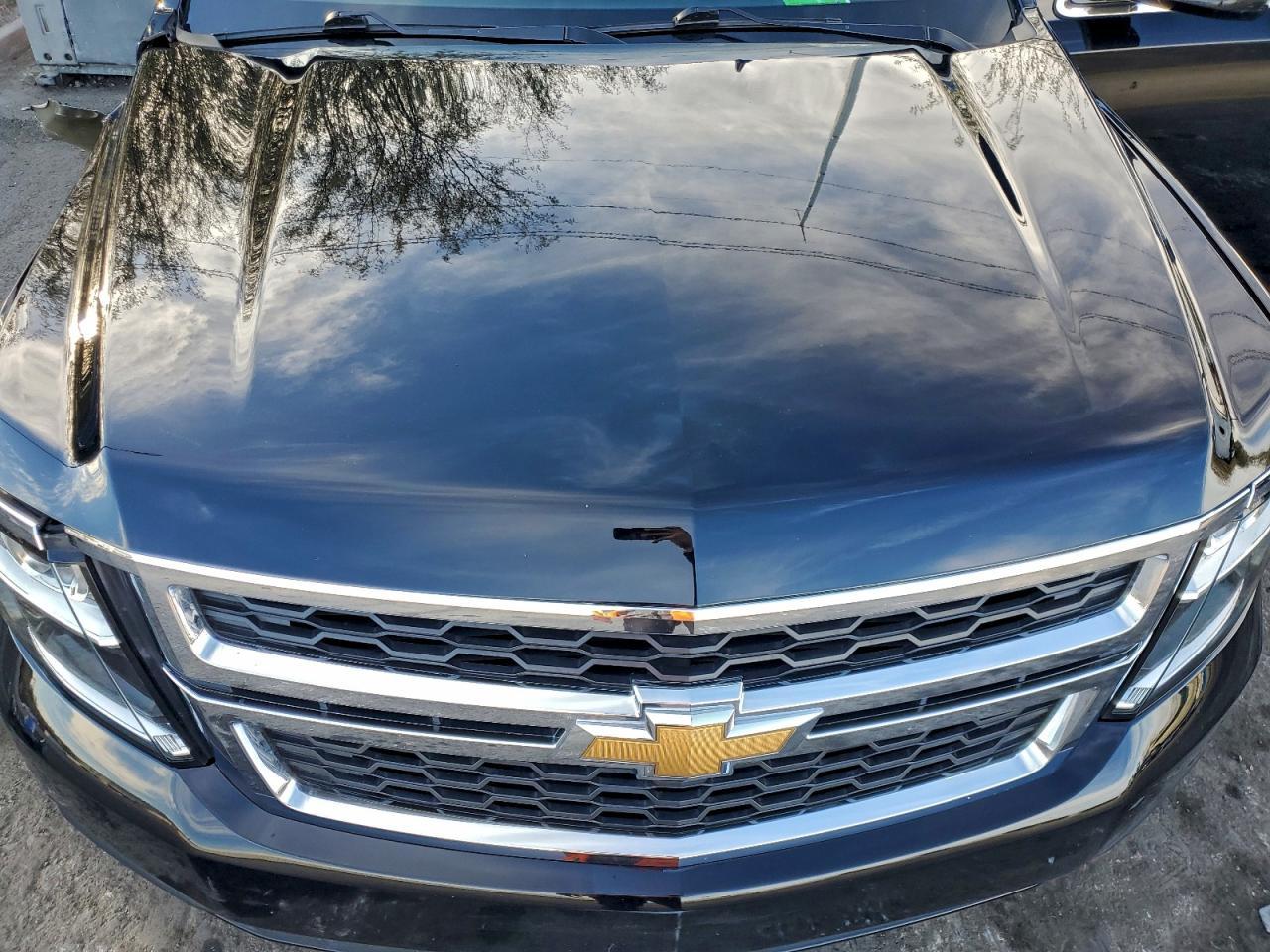 2017 CHEVROLET Suburban