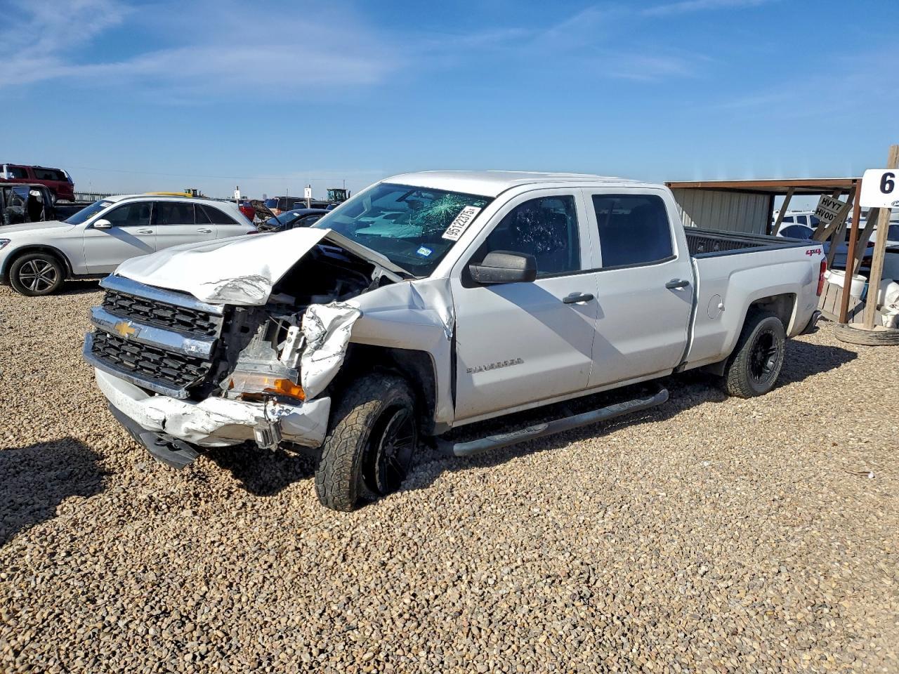 2018 CHEVROLET Silverado