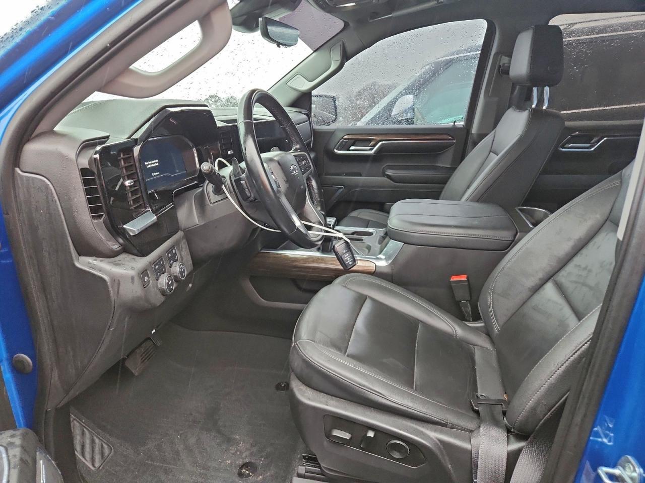2023 CHEVROLET Silverado