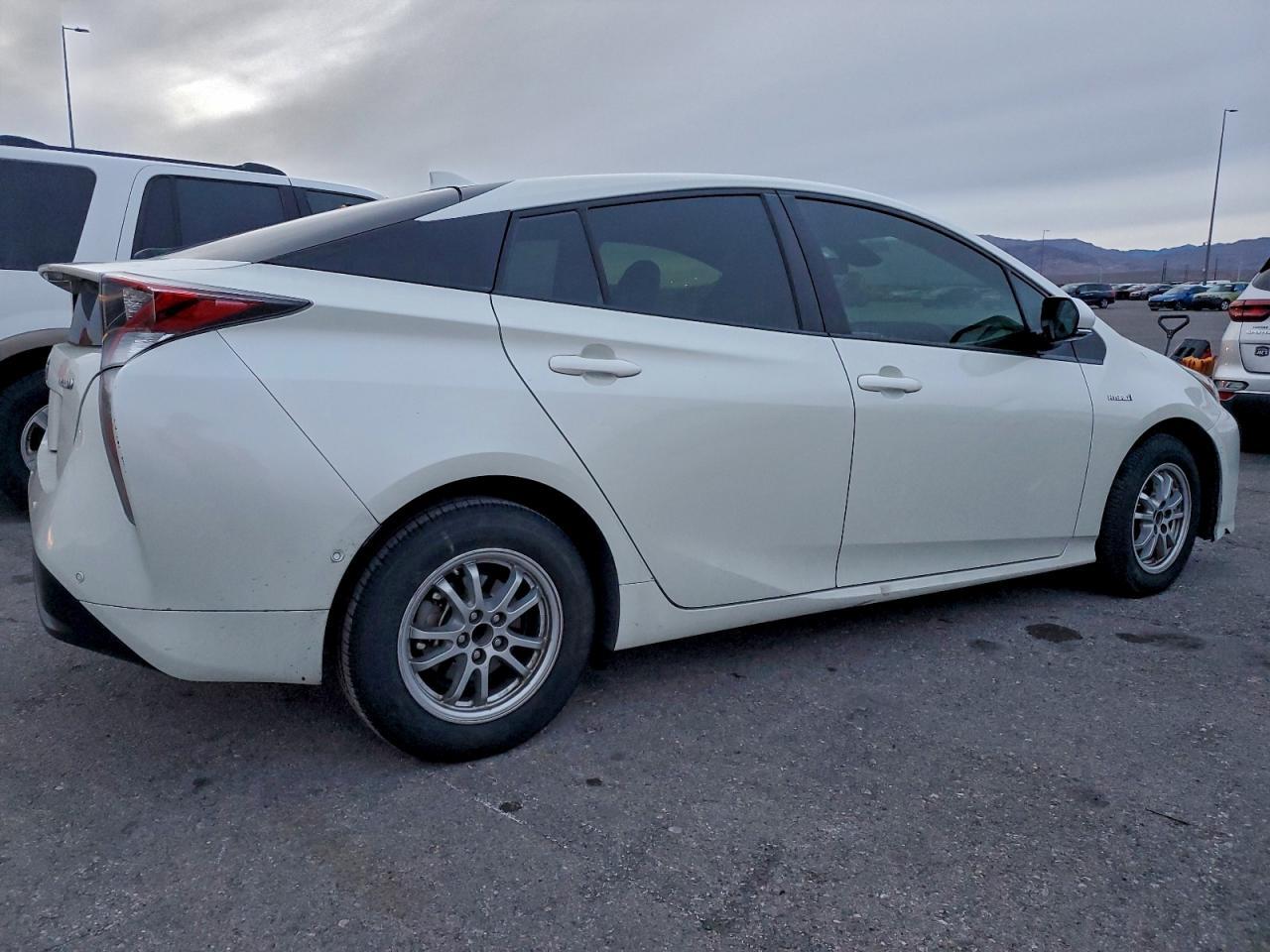 2018 TOYOTA PRIUS