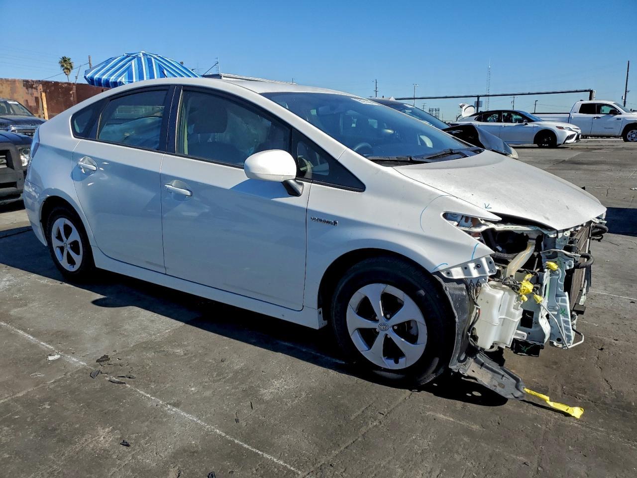 2014 TOYOTA PRIUS