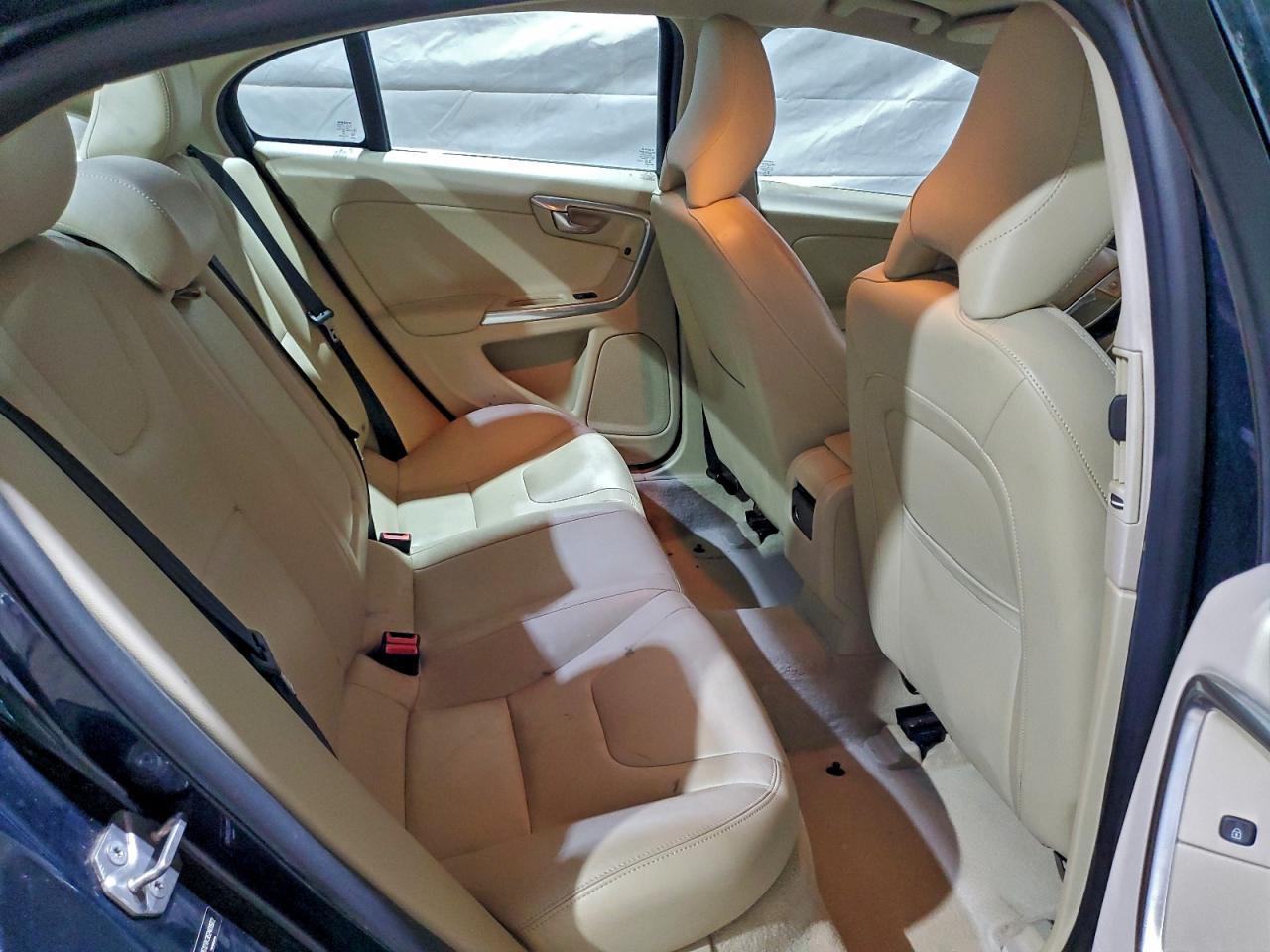 2016 VOLVO S60